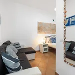 Kai Malie Apartment