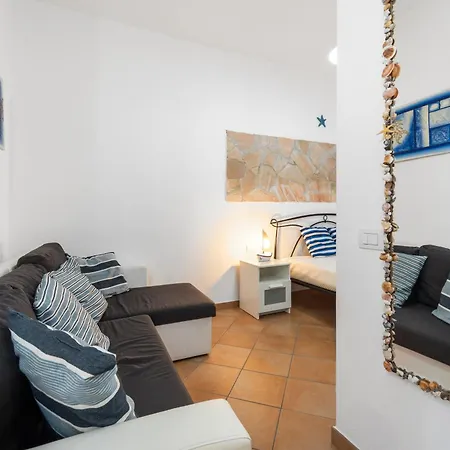 Kai Malie Apartment